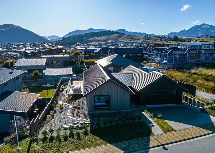 Kikorangi Mountain Vista * 瓦纳卡
