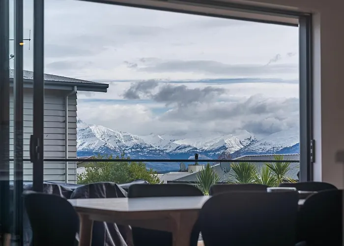 Kikorangi Mountain Vista 度假居 瓦纳卡